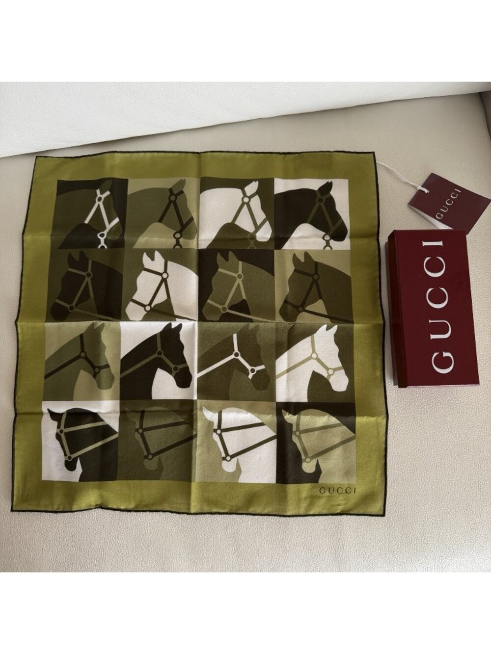 NWT GUCCI Horses Handkerchief Green Square 100% Authentic